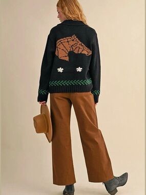 Horse Graphic Zip-Up Knit Cardigan Black NWT | &merci | L